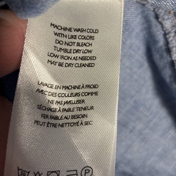 We The Free XS Ruffled Smocked Waist Blue Denim Shorts 100% Cotton - Picture 4 of 5